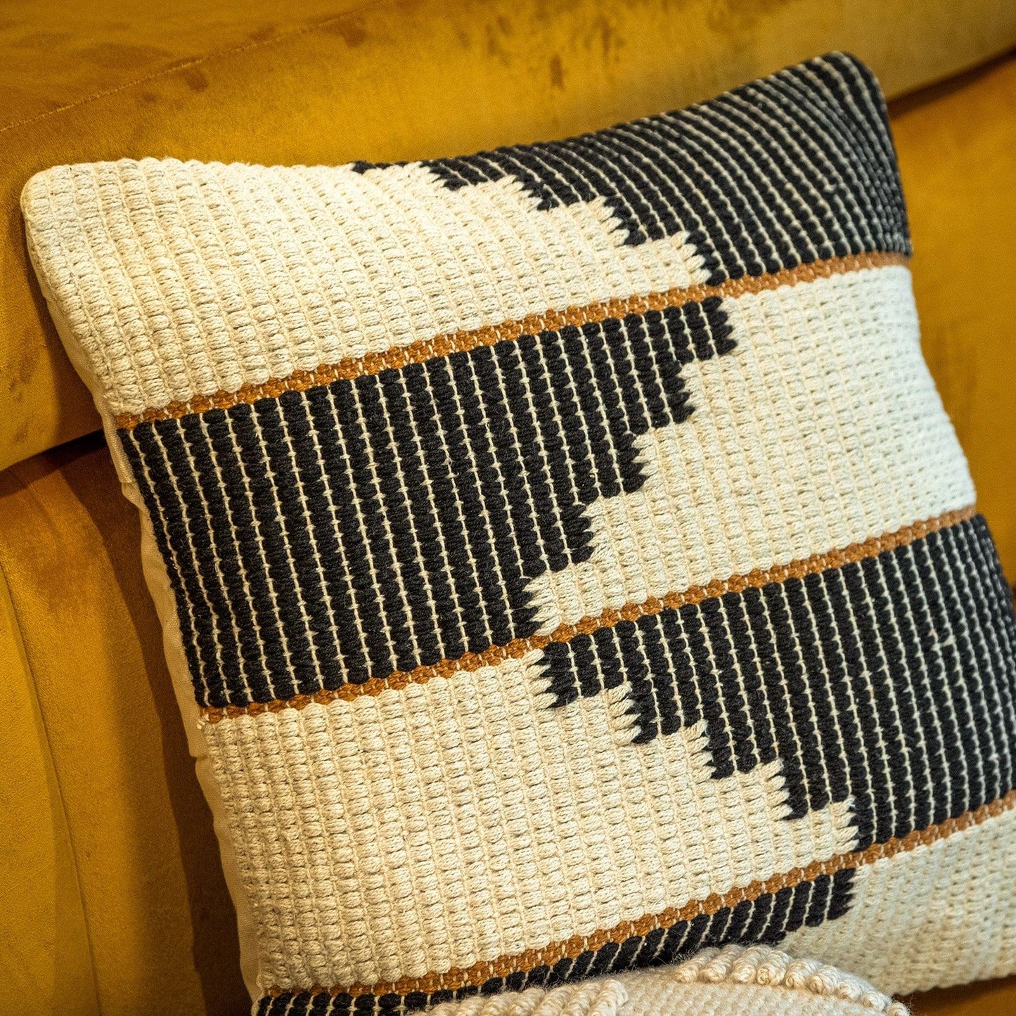 Dutch Decor - Sierkussen Vince Zwart/Wit