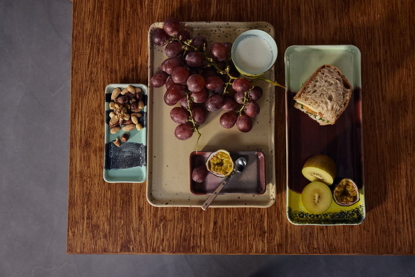 HKLIVING - 70s ceramics: cake tray - Cherry
