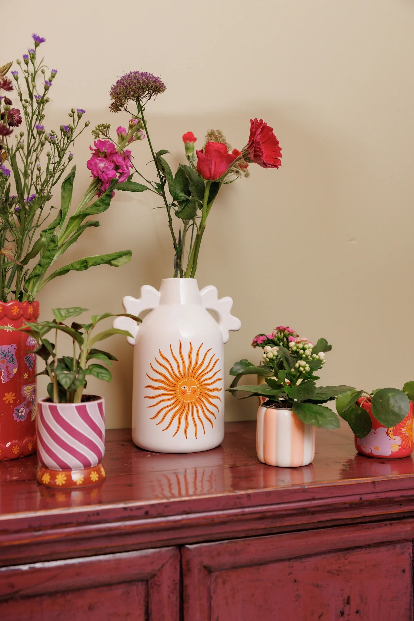 All The Luck In The World - Bloempotje Gestreept Paars