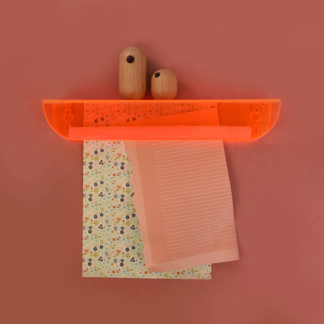 Studio Harm & Elke - Pin Bar - Neon Orange