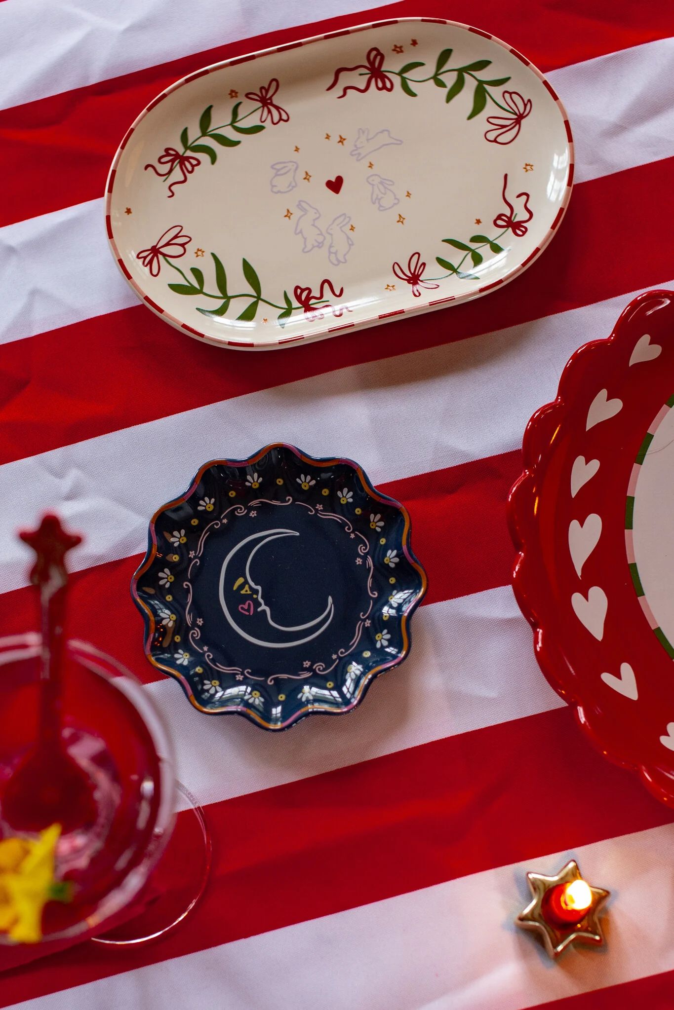 All The Luck In The World - Klein Bordje Moon