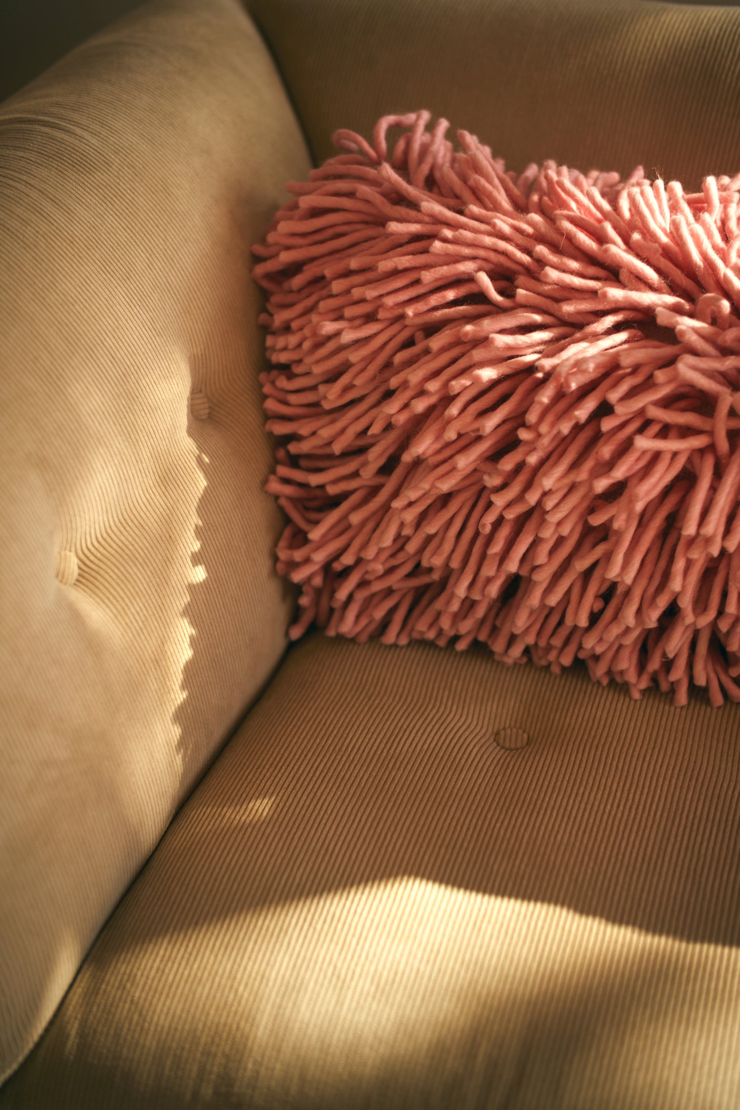 HKLIVING - Rugged Woolen Sierkussen - Pink