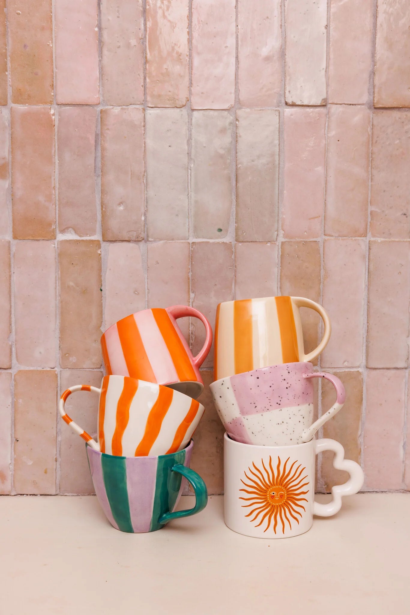 All The Luck In The World - Gestreepte Mok Roze/Oranje