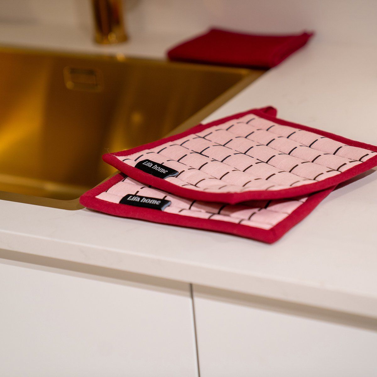 Lifa Home - Pannenlappen set van 2 - Vivid Pink Burgundy