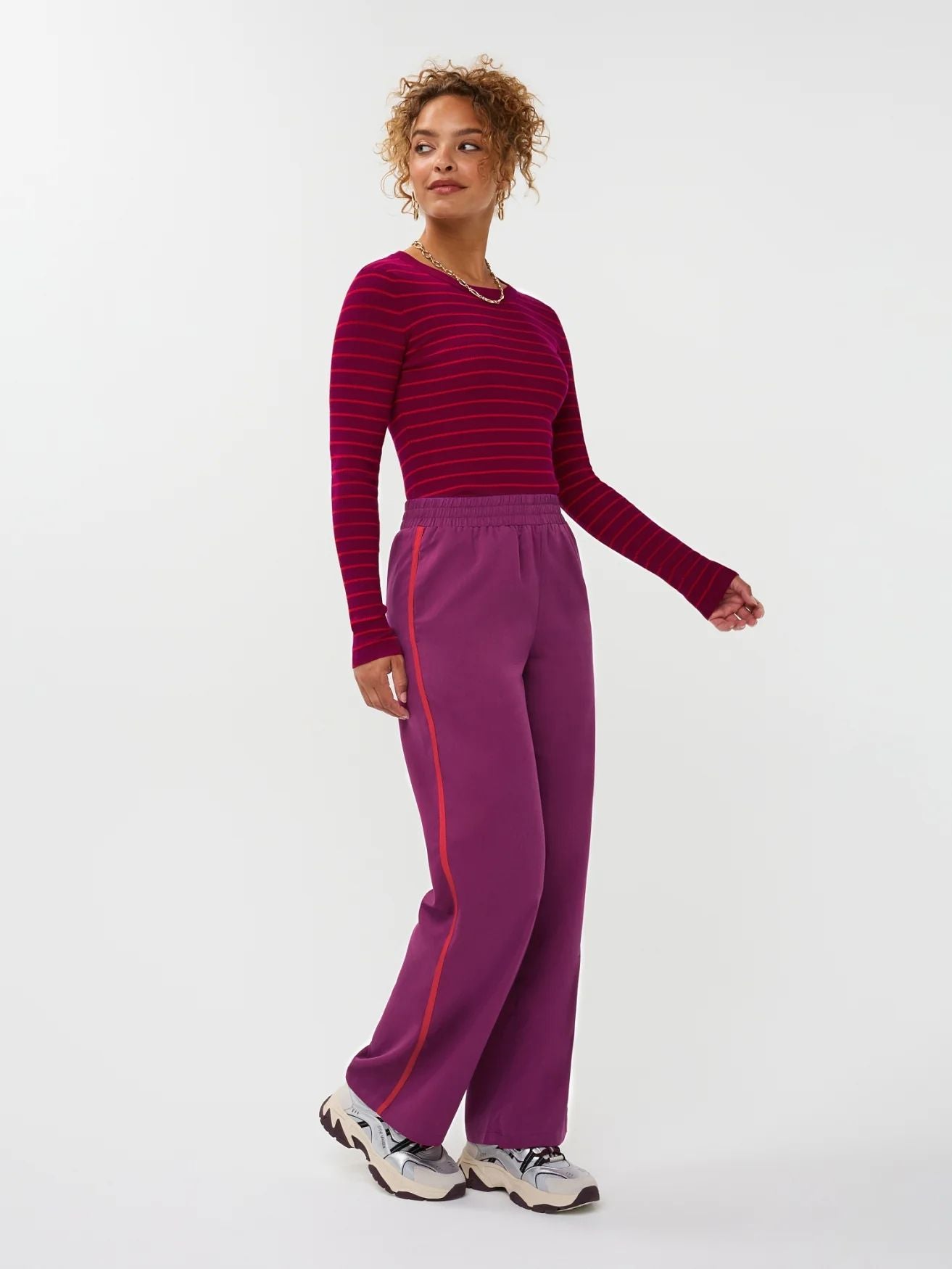 Ydence | Knitted Top Devina | Fuchsia purple/red