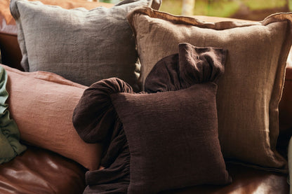 PRE ORDER - HKLIVING - Ruffle sierkussen - Chestnut