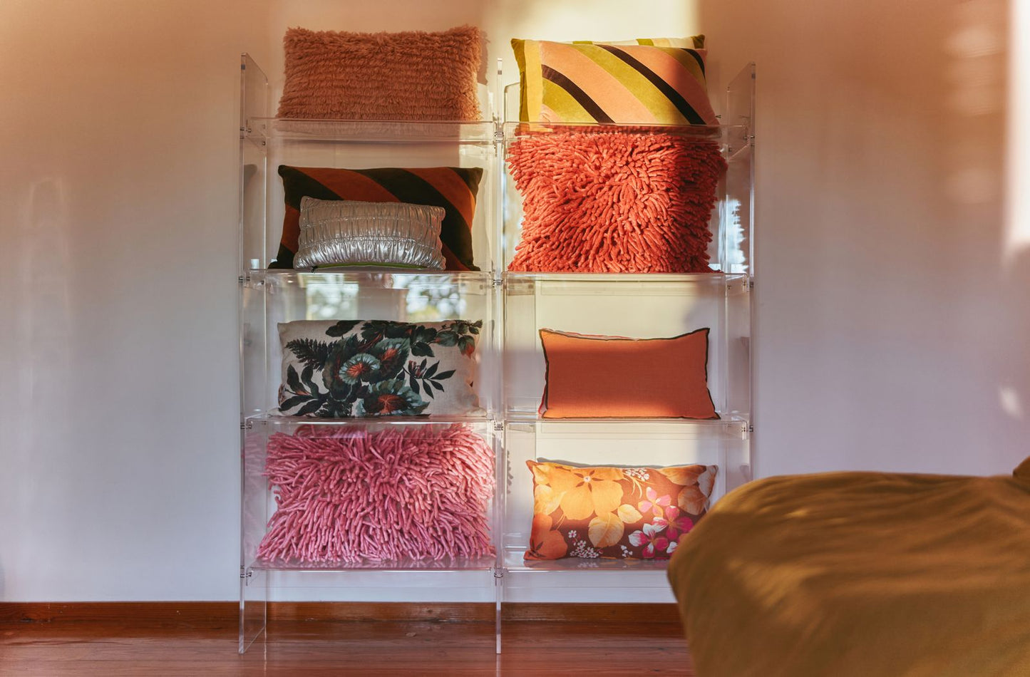 HKLIVING - Rugged woolen cushion - Cherry Red