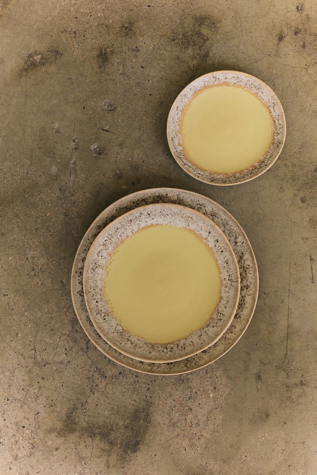 PRE-ORDER - 70s ceramics: Dessert plate - Custard