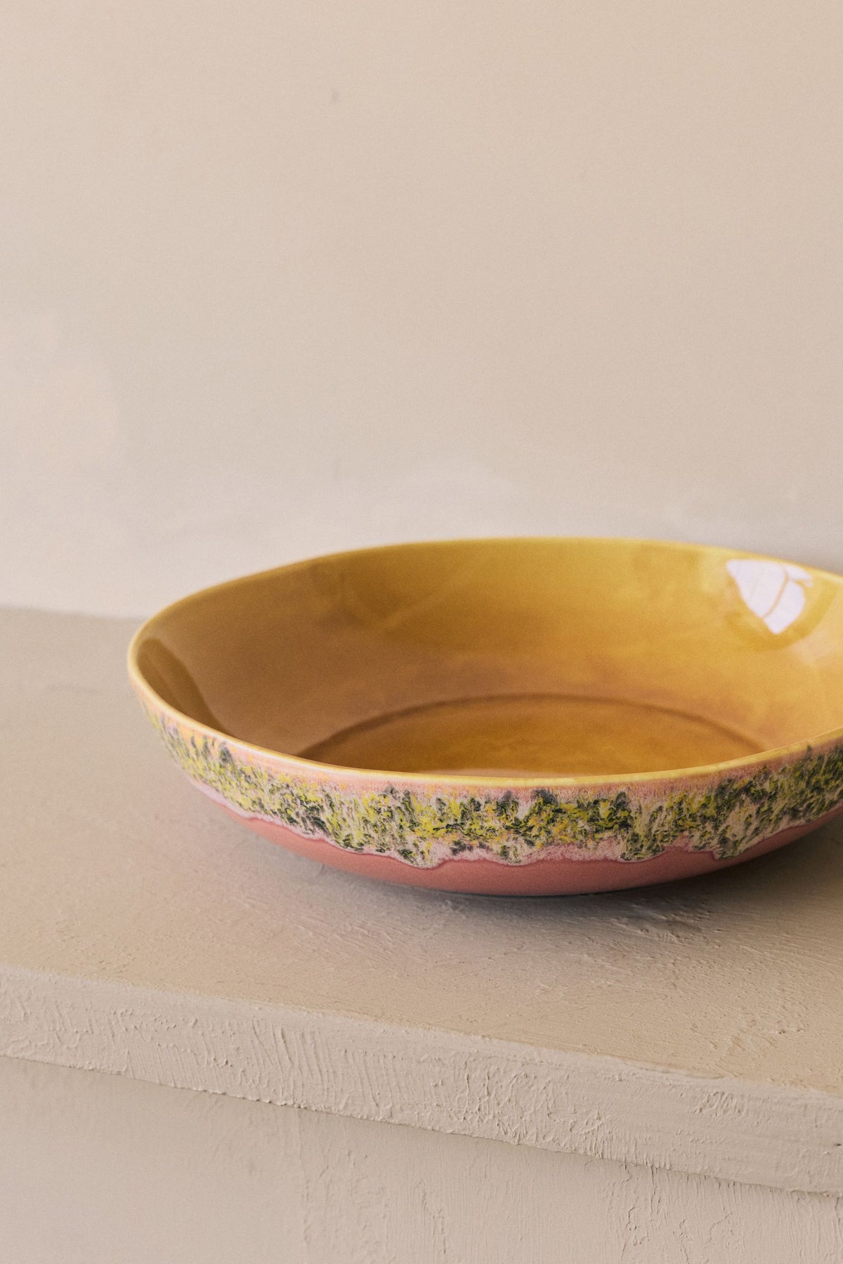 PRE-ORDER - 70s ceramics: Serving bowl - Macaron