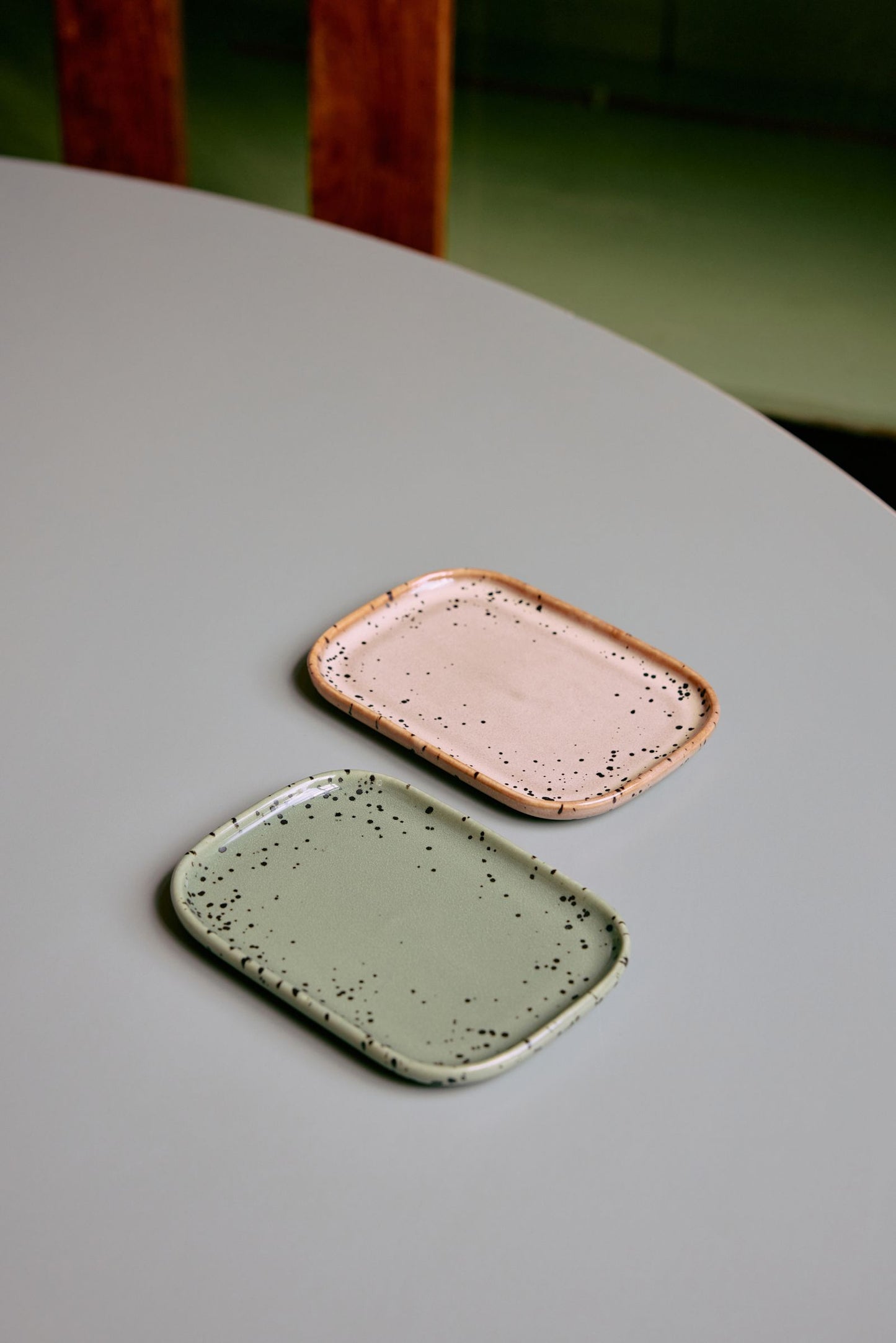PRE ORDER - HKLIVING - 70s ceramics - Small Tray - Fleck